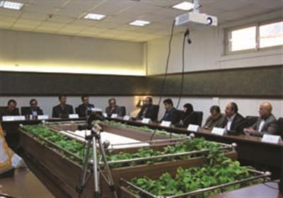 نشست اعضای شورای اسلامی شهر با نمایندگان مجلس شورای اسلامی