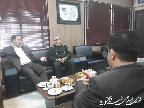 حضور مدیر کل حفظ آثار و نشر ارزش های دفاع مقدس در دفتر ریاست شورای اسلامی