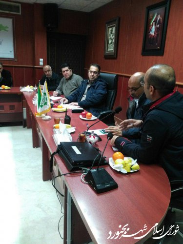 با حضور ریاست شورای اسلامی شهر بجنورد جلسه ستاد بحران در شهرداری برگزار گردید.