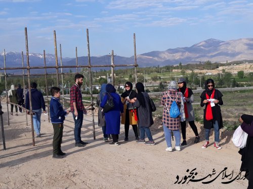 پیاده روی بزرگ خانوادگی نشاط شهروندی با حضور اعضای شورای اسلامی شهر بجنورد