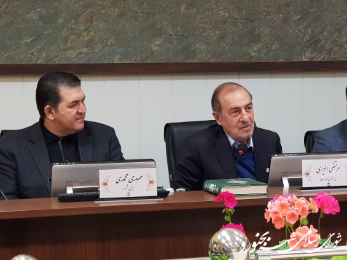 نشست تخصصی دکتر الویری رئیس شورای عالی استان های کشور در شورای اسلامی شهر بجنورد